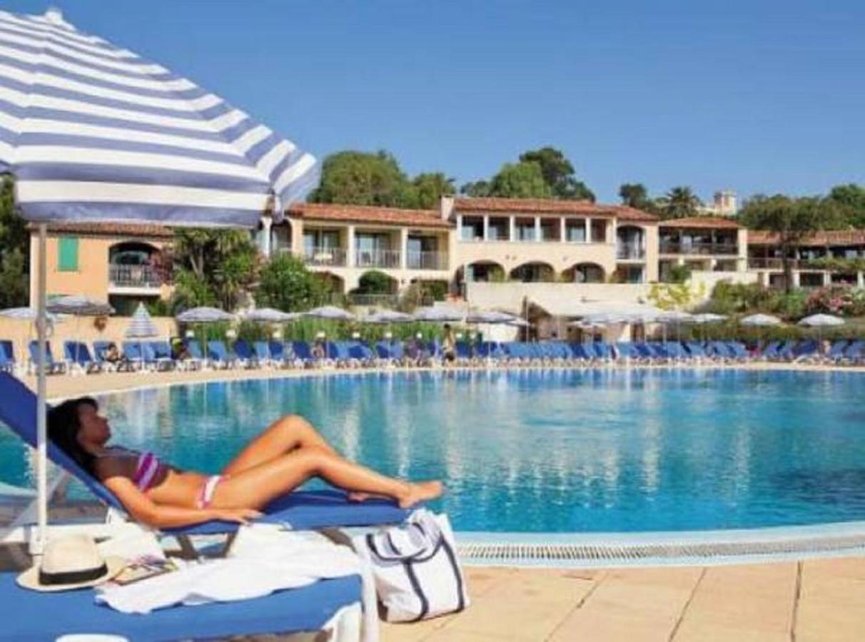 Chez Adriana Studio Vue Mer Avec Piscine Grimaud Ngoại thất bức ảnh