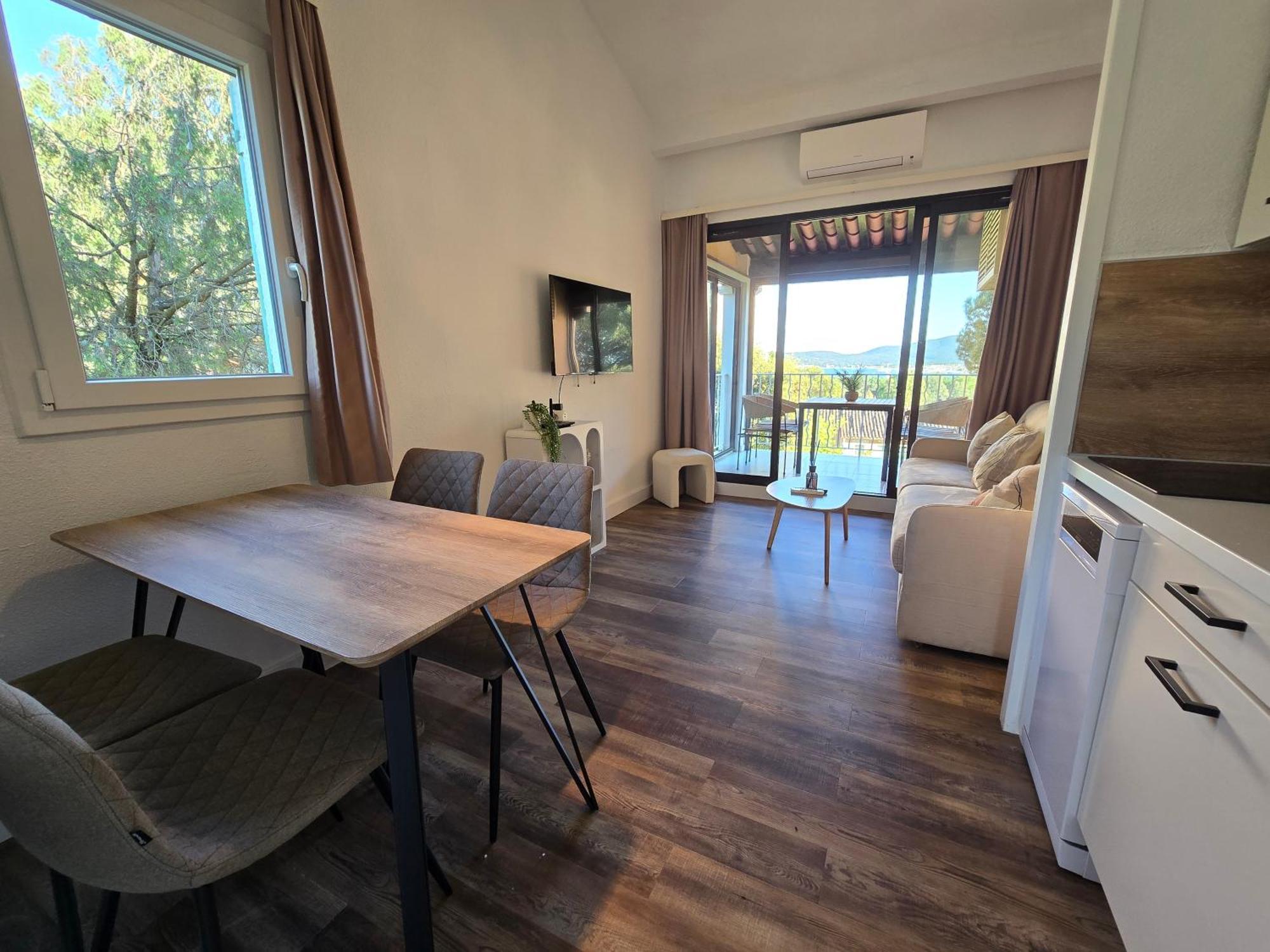 Chez Adriana Studio Vue Mer Avec Piscine Grimaud Ngoại thất bức ảnh