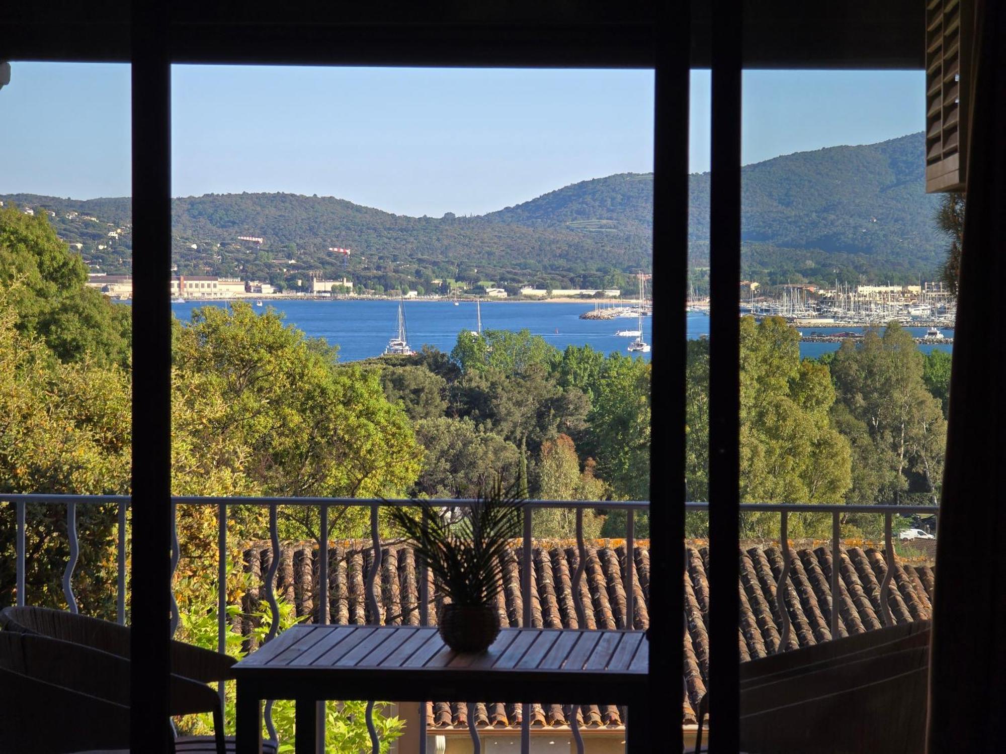 Chez Adriana Studio Vue Mer Avec Piscine Grimaud Ngoại thất bức ảnh